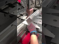 Изготовленным на заказ тонким проштемпелеванный металлом процесс металлического листа частей листа алюминиевый штемпелюя